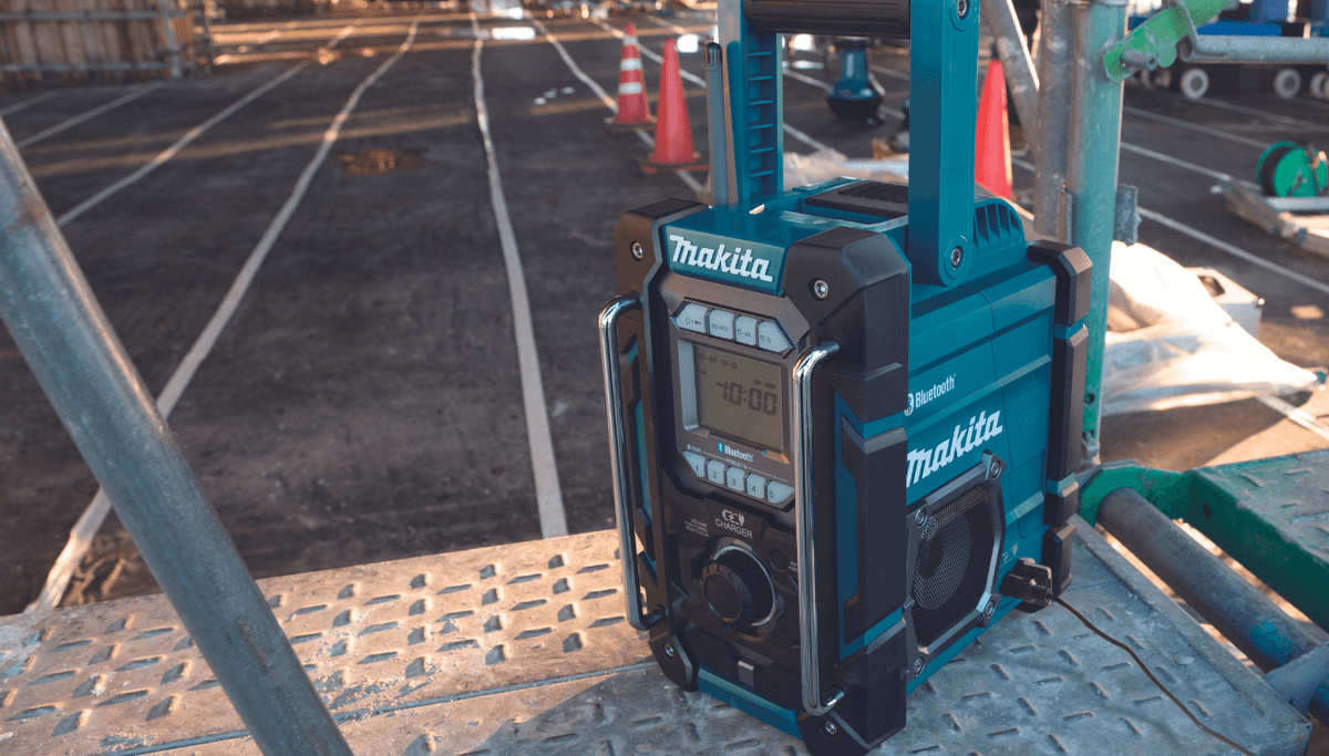 Makita cordless radios – image 1