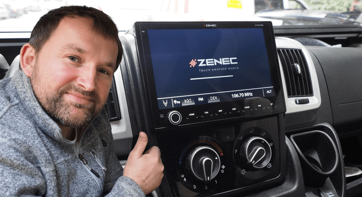 ZENEC Z-E3766 - media station and navigation for a motorhome (TEST) – image 1