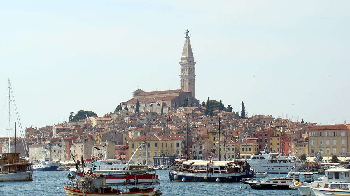 Rest in romantic Rovinj – image 1