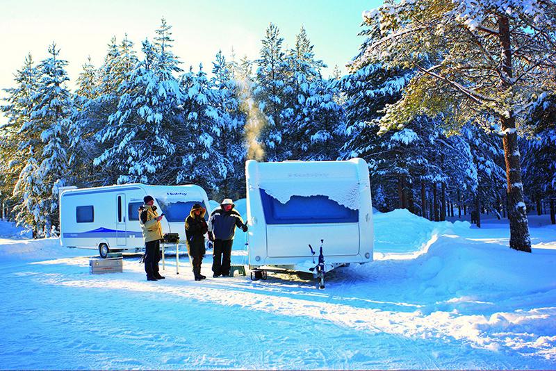 Driving with a trailer in winter – image 1