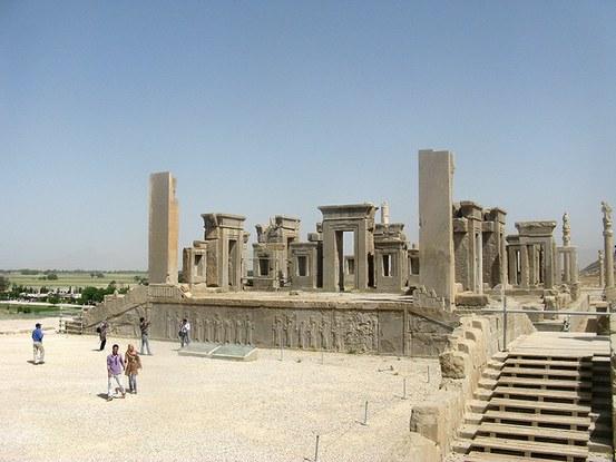 Expedition to Iran – image 1