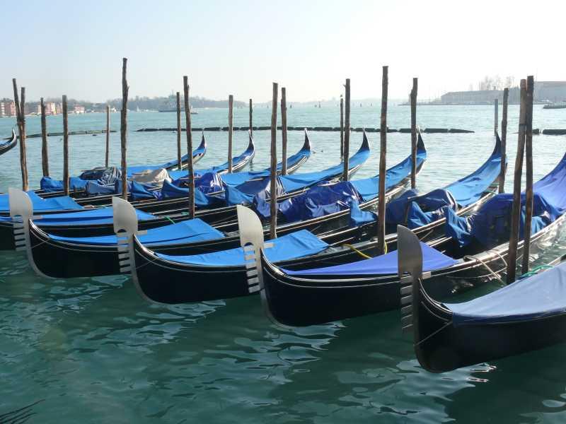 Italy in winter (idea for going on holidays or winter break) – image 1