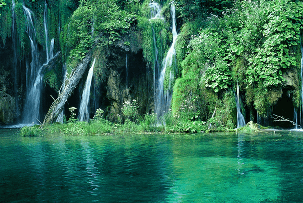 Plitvice lakes – image 1