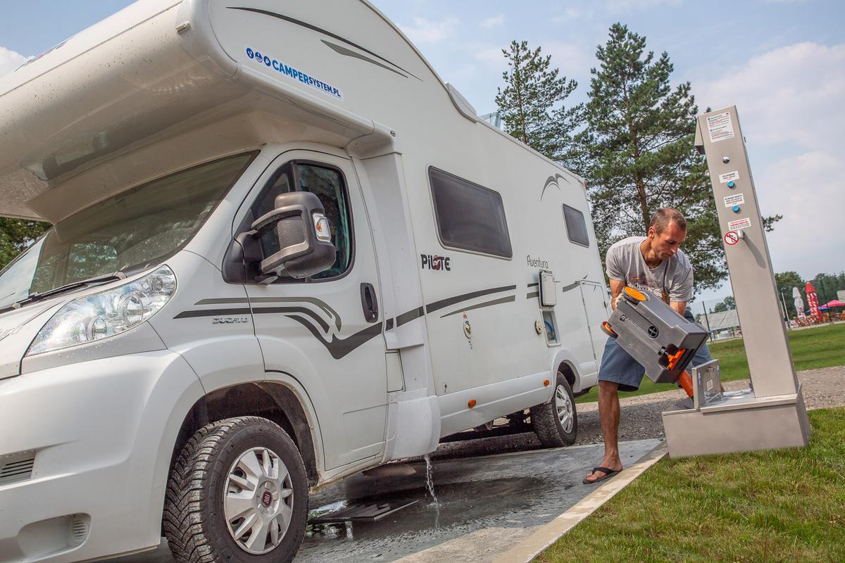 &quot;Nothing human ...&quot; or cleaning toilets in motorhomes – image 1