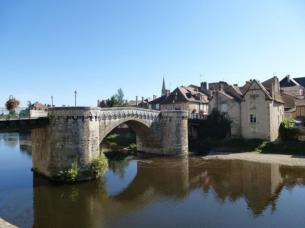 Montmorillon - Miasteczko Książek we Francjii – zdjęcie 1