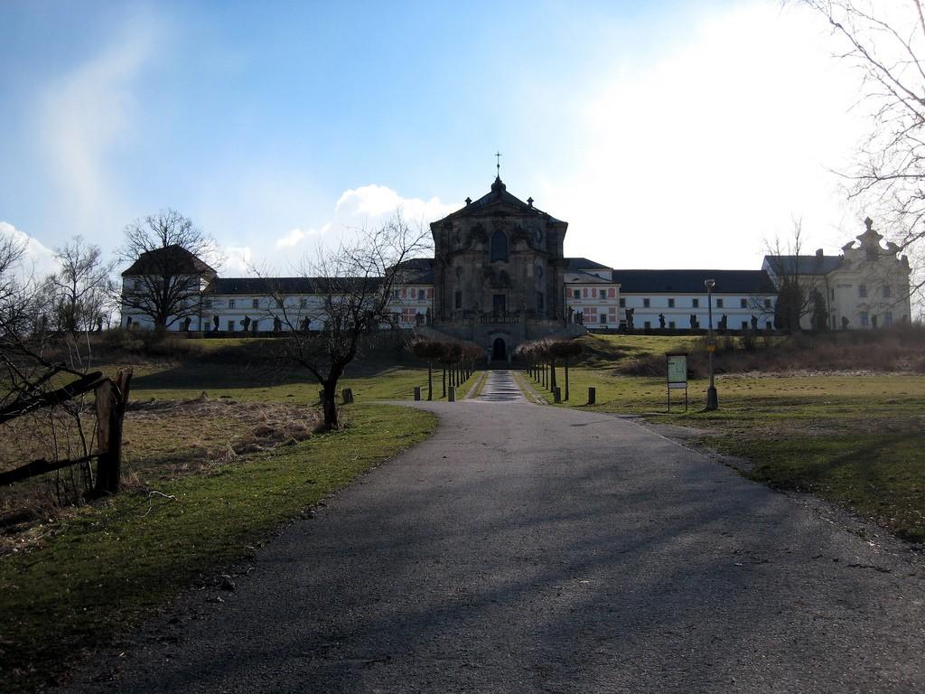 Historic hospital in Kuks – image 1