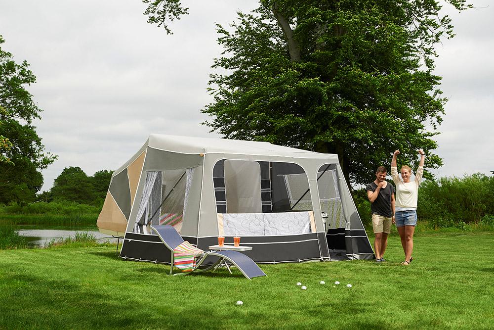 Camp-Let - a tent in a trailer – image 1