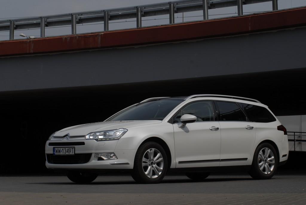 Citroen C5 combi - a middle class tug – image 1