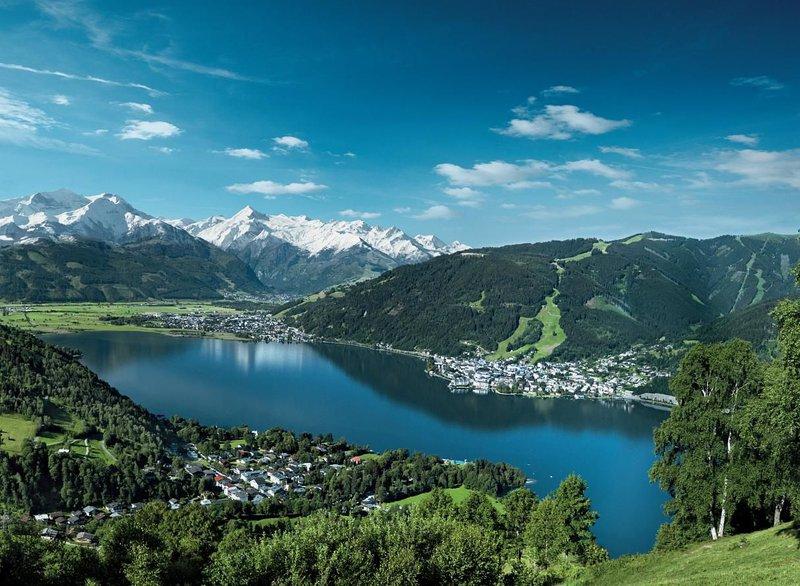 Reflected Alps in Zeller See – image 1