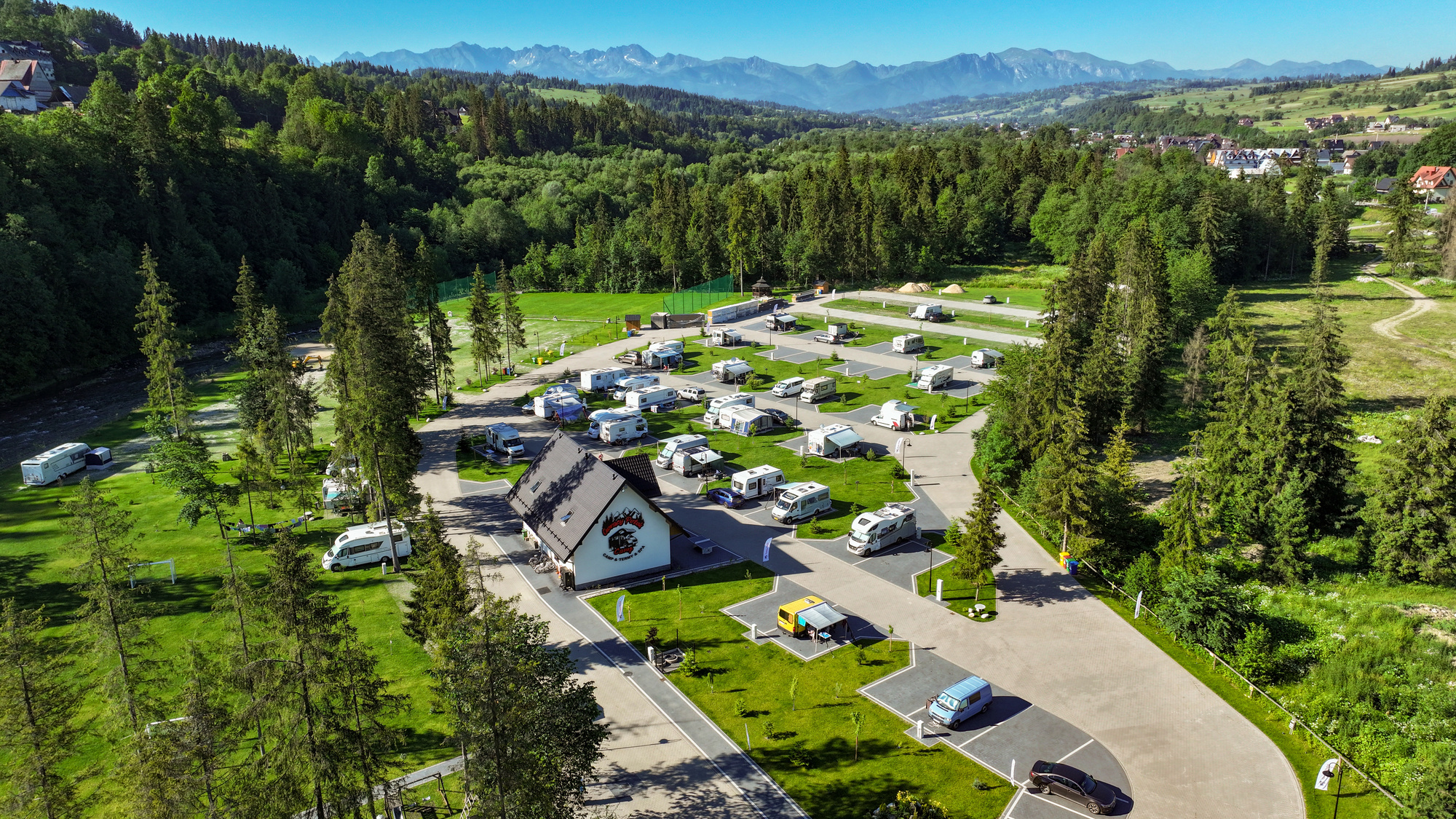 Camp Gorący Potok is evolving with its guests in mind. Camping, thermal baths, and holiday attractions all in one place. – image 1