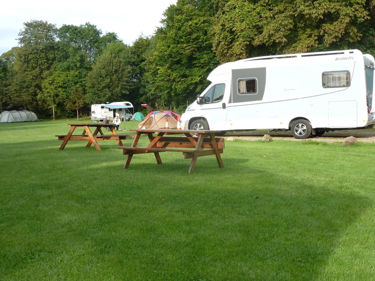 Brook Lodge Farm Camping & Caravan Park – image 1