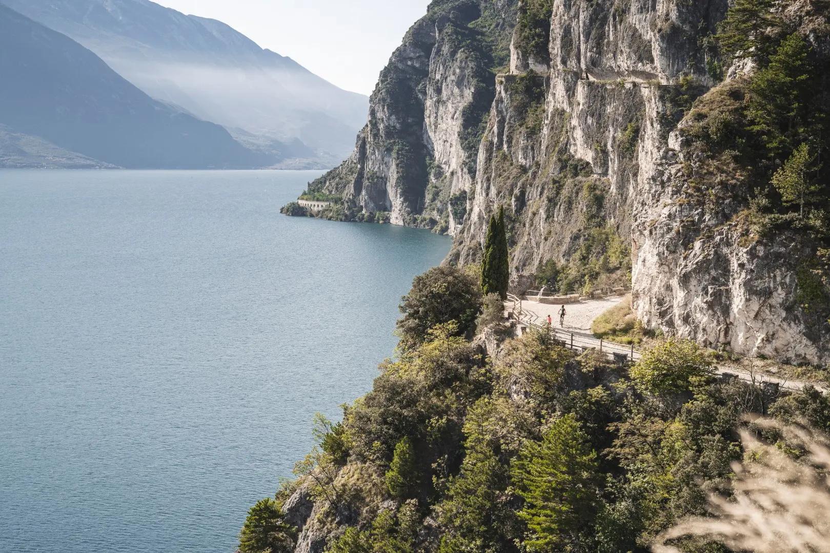 Cycling around Lake Ledro: discover the charms of the Al Sole campsite, near Lake Garda – image 2