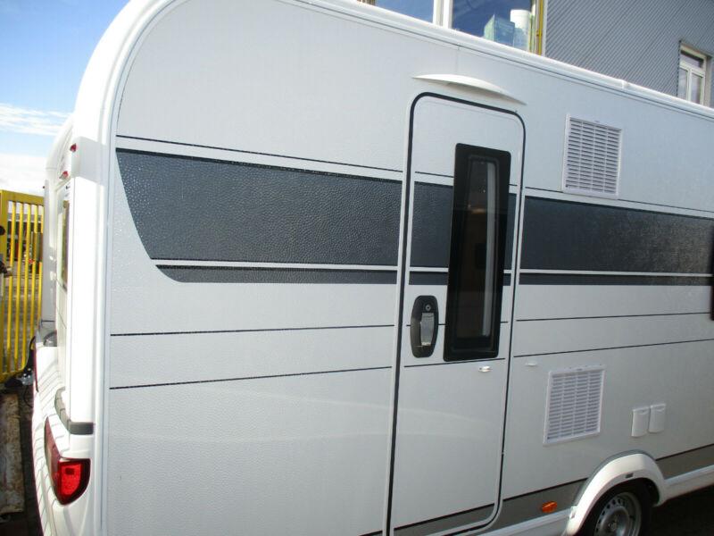 Caravan Hobby 460 SFf De Luxe – image 3