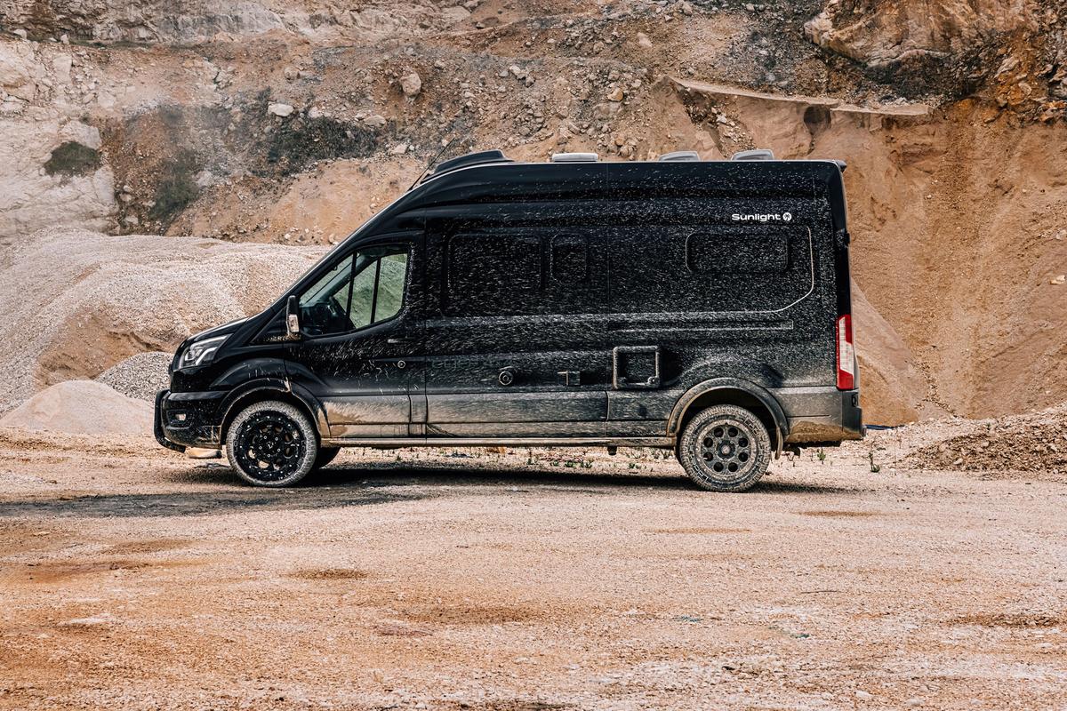 RV Sunliving Cliff  590 4x4 – image 2