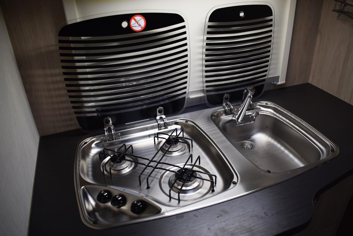 Caravan Sterckeman Easy 420 CP – image 3