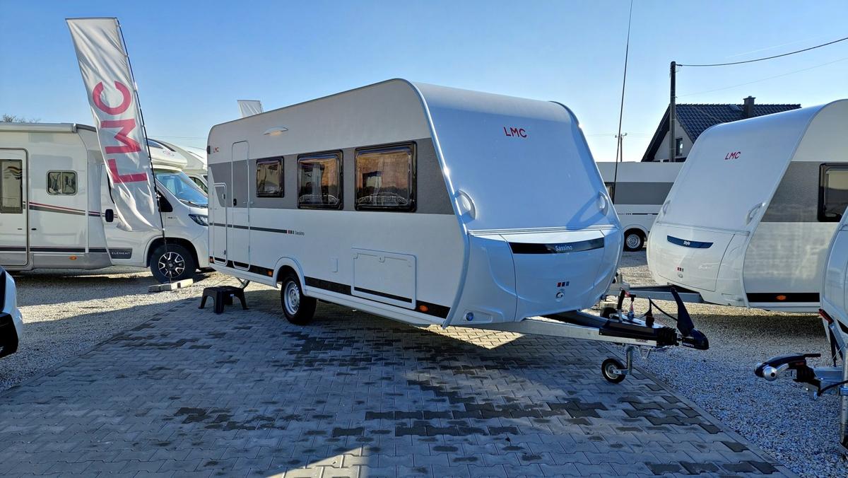 Caravan LMC Sassino 470K DMC 1200 kg 6-osobowa łóżka piętrowe – image 1