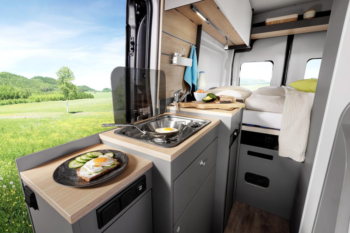 RV LMC LMC INNOVAN 590 – image 3