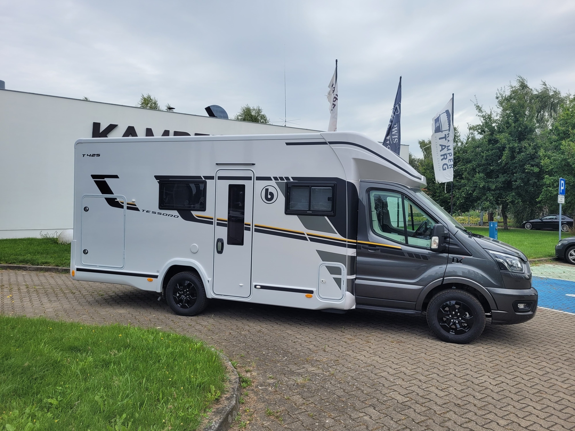 RV Benimar Tessoro 425 T26 – image 1