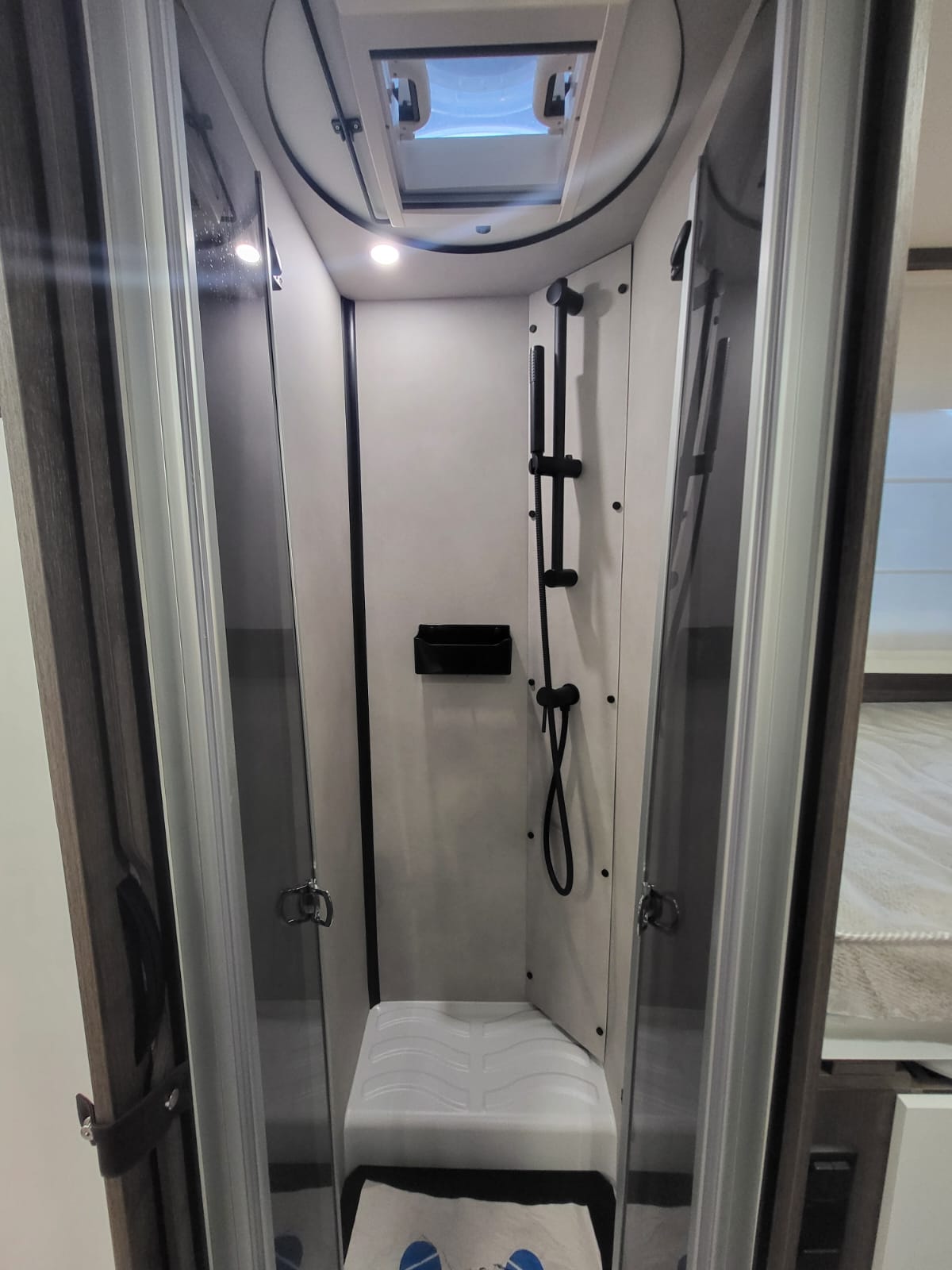 RV Benimar T463 T26 – image 4