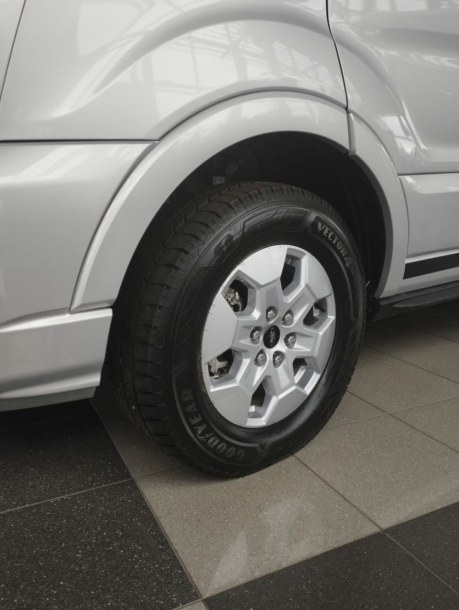 RV Benimar Sport 363 T25 – image 4