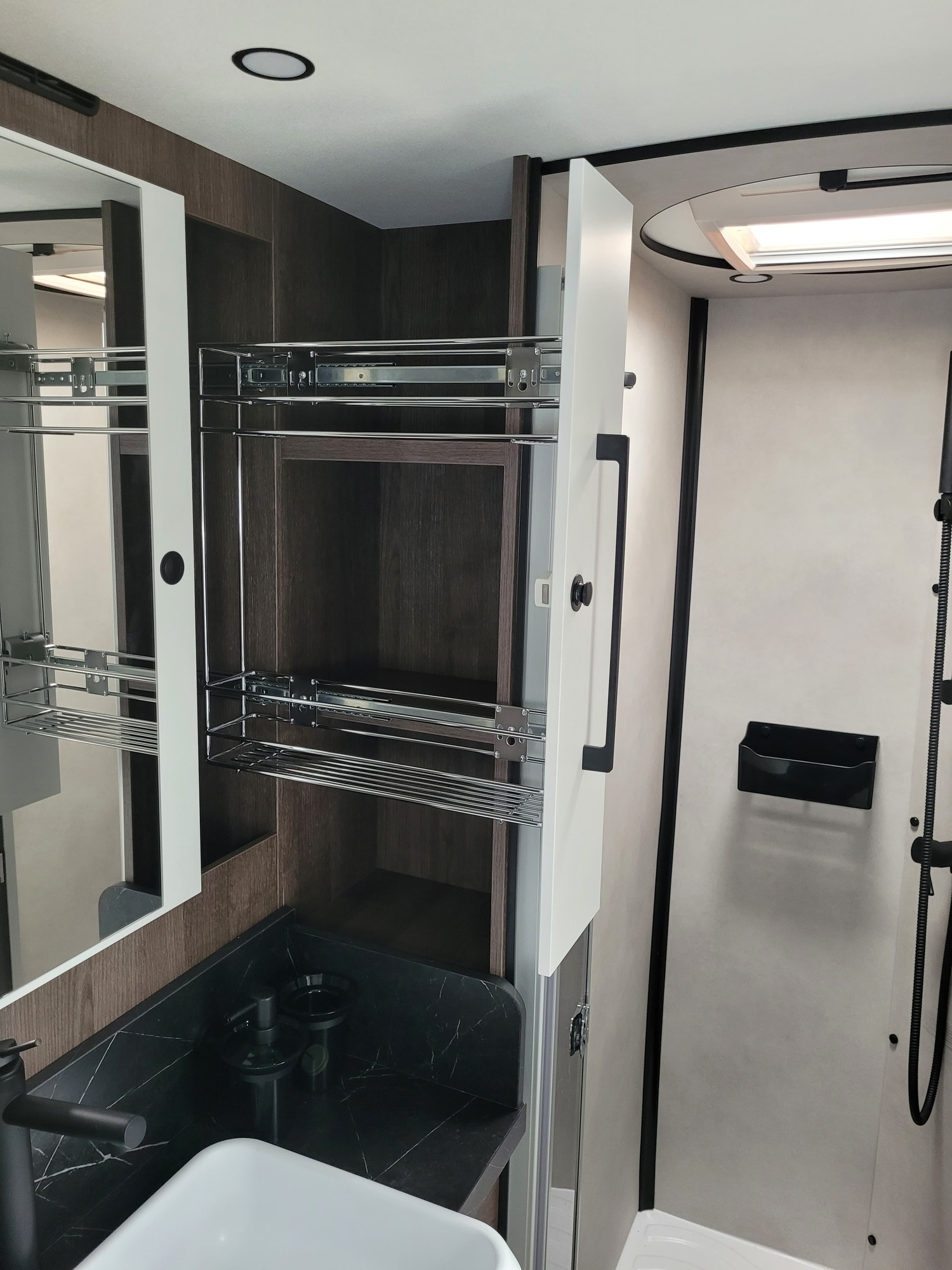 RV Benimar T488 T26 – image 2