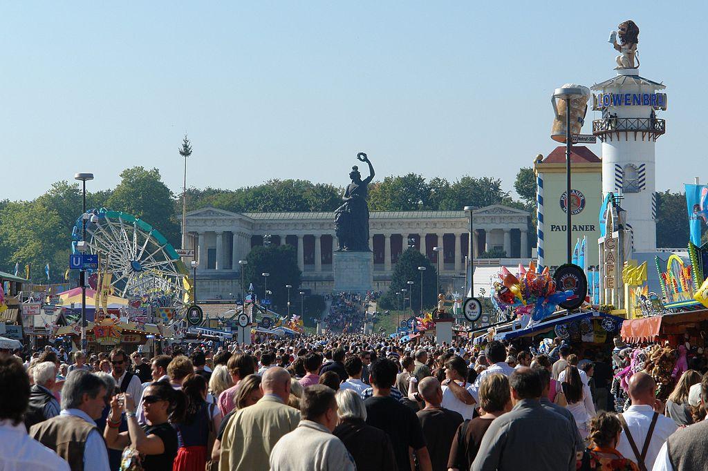 Oktoberfest – przewodnik po największym festynie w Niemczech – zdjęcie 2