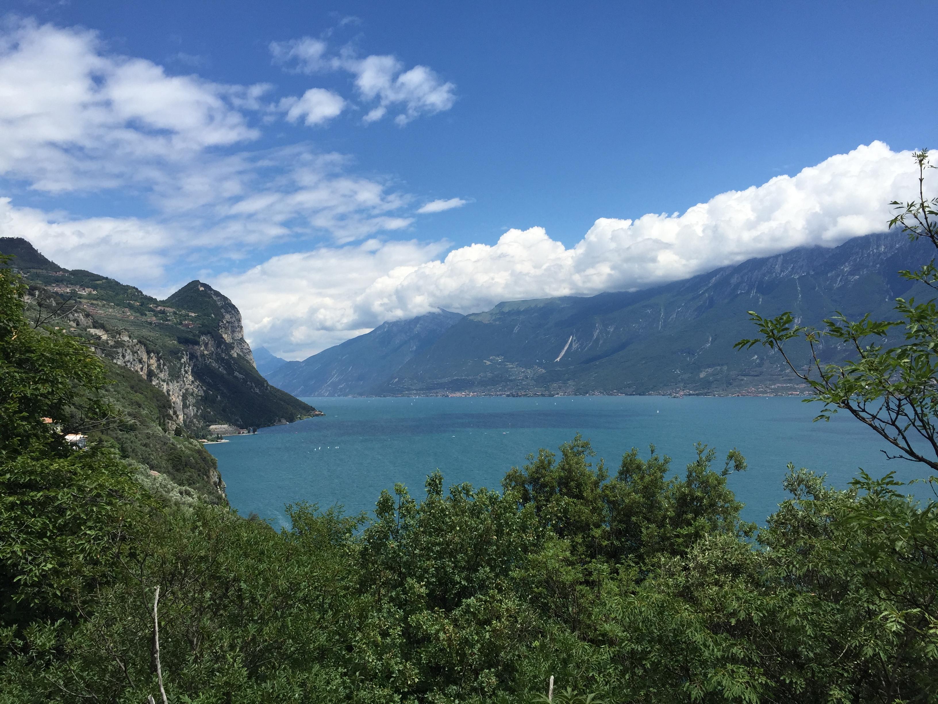 On the west bank of the Garda – image 1