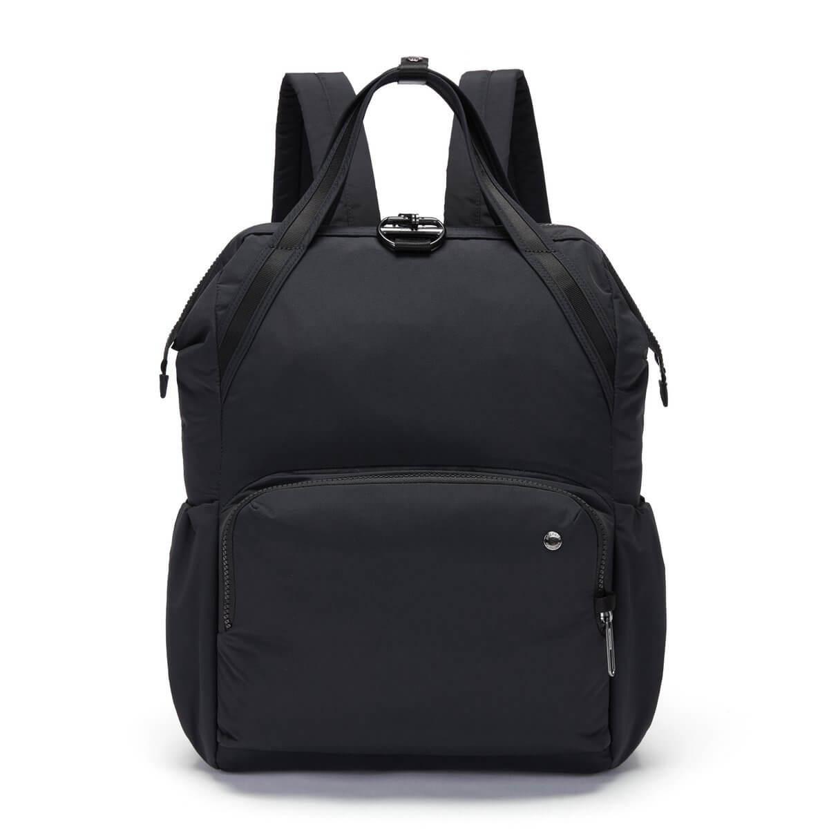 By plane, by train, by coach - what you shouldn&#39;t forget when getting ready for your trip – image 4