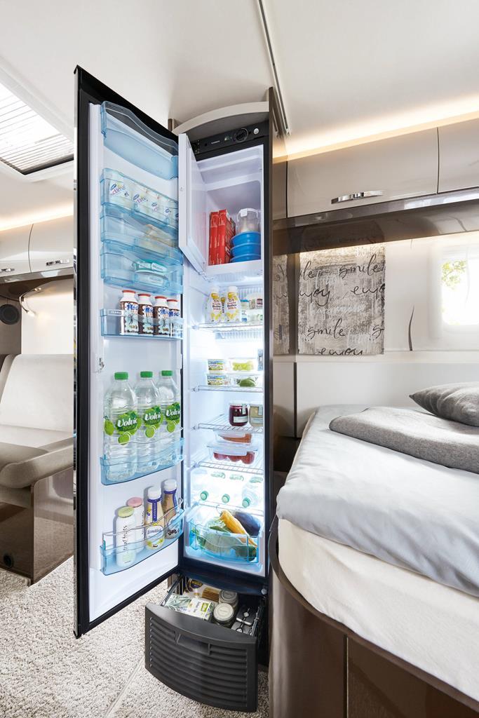 Operation of the refrigerator in the motorhome – image 1
