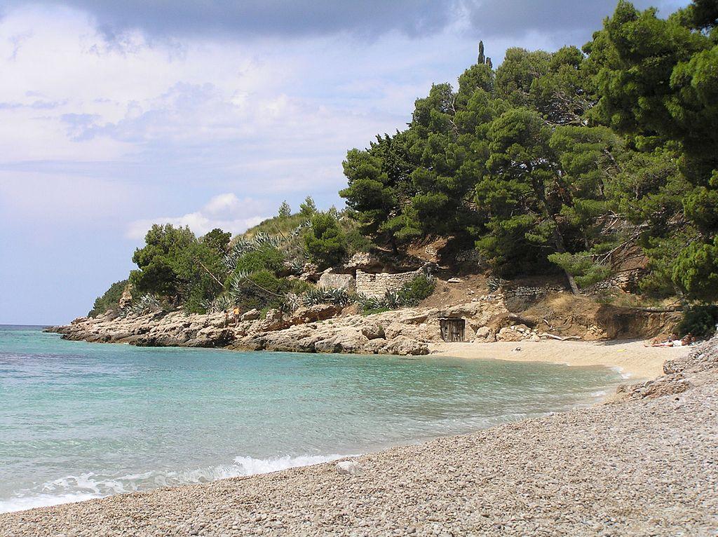 Windsurfing on the island of Brač – image 2