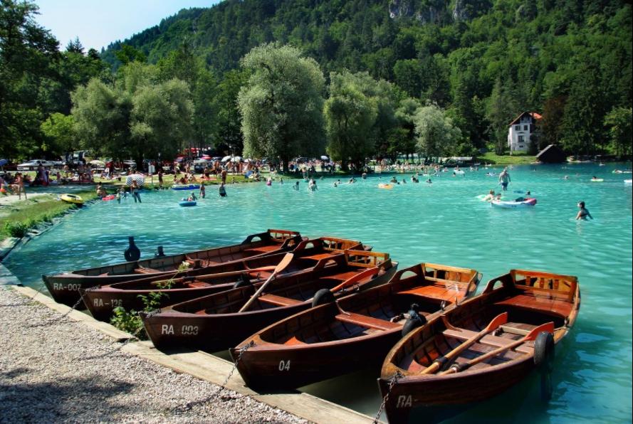 Sava Camping Bled - glamping at Lake Bled – image 4