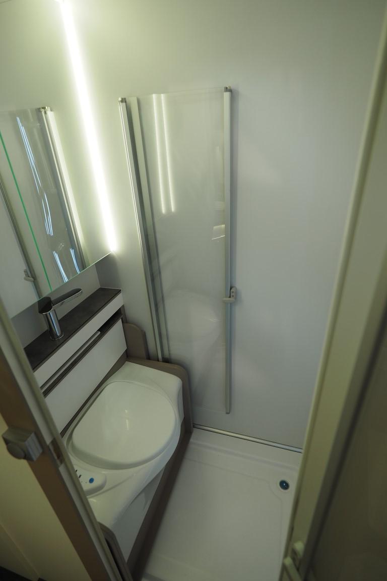 Motorhome up to 3.5t, i.e. light Frankia NEO – image 3