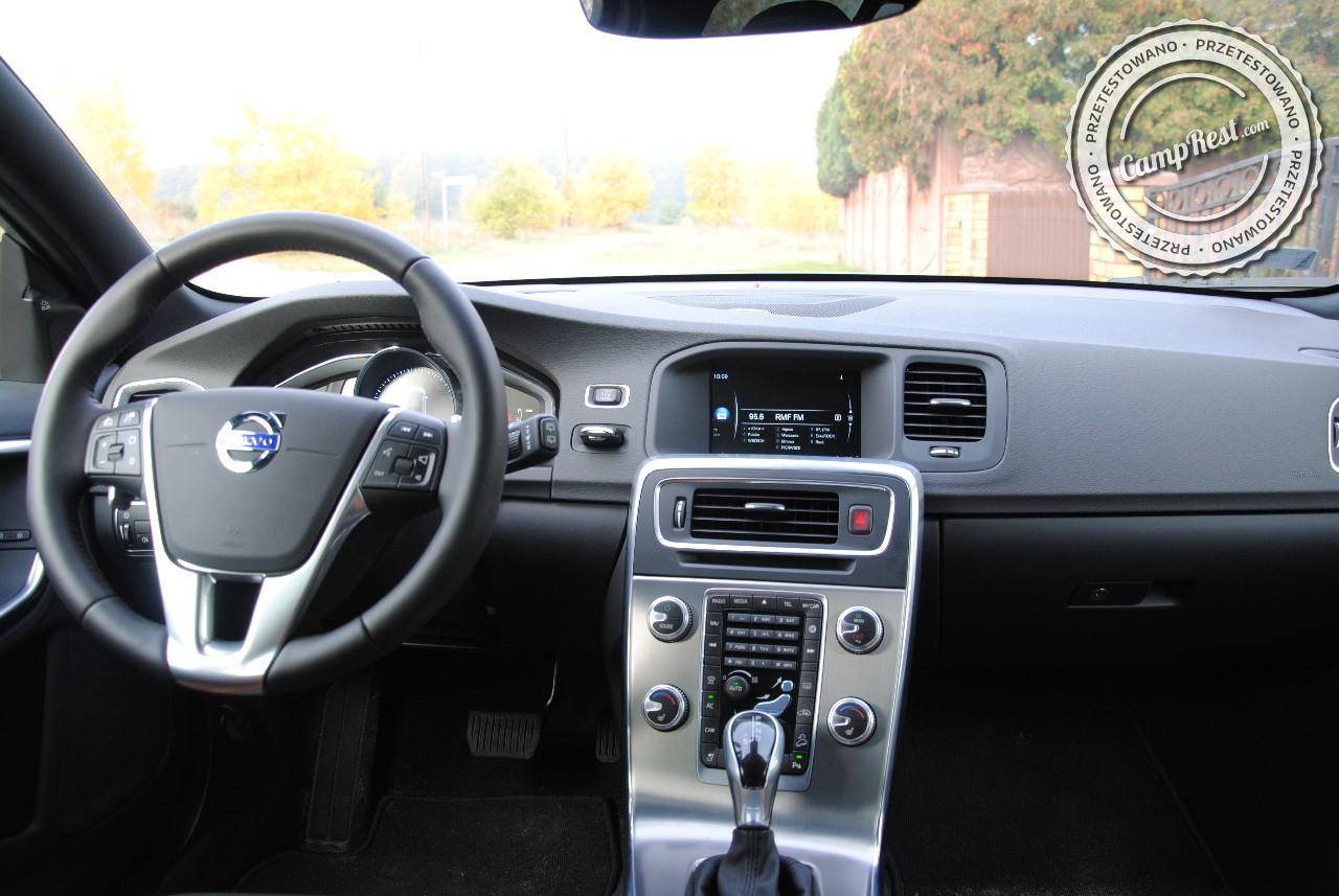 Volvo V60 Cross Country D4 AWD – image 3