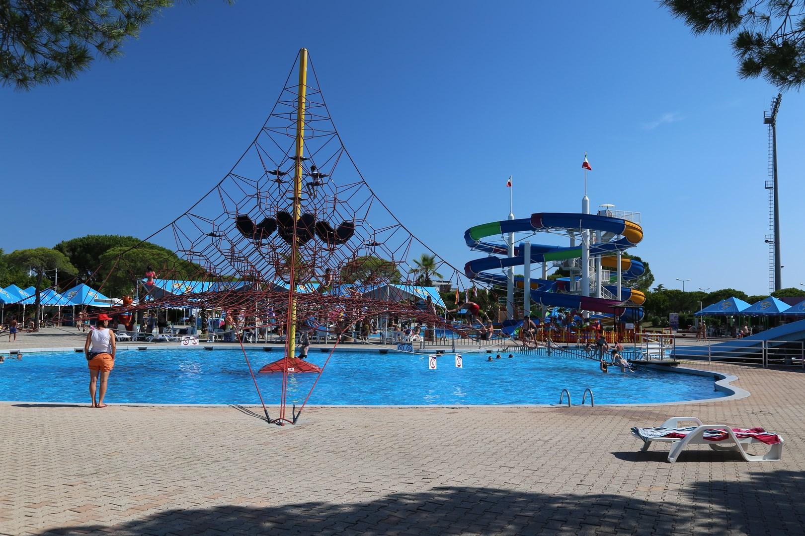 Camping Sabbiadoro - family fun in the amusement park – image 4