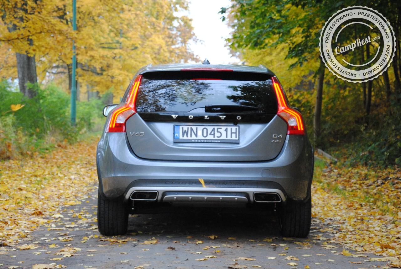 Volvo V60 Cross Country D4 AWD – image 1