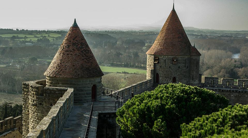 A visit to Robin Hood&#39;s fortress – image 1