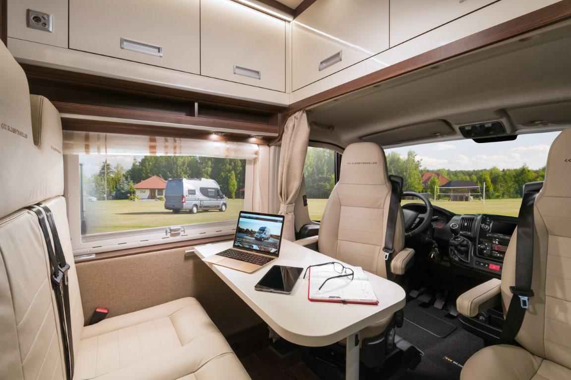 Safe remote work in a motorhome – image 1