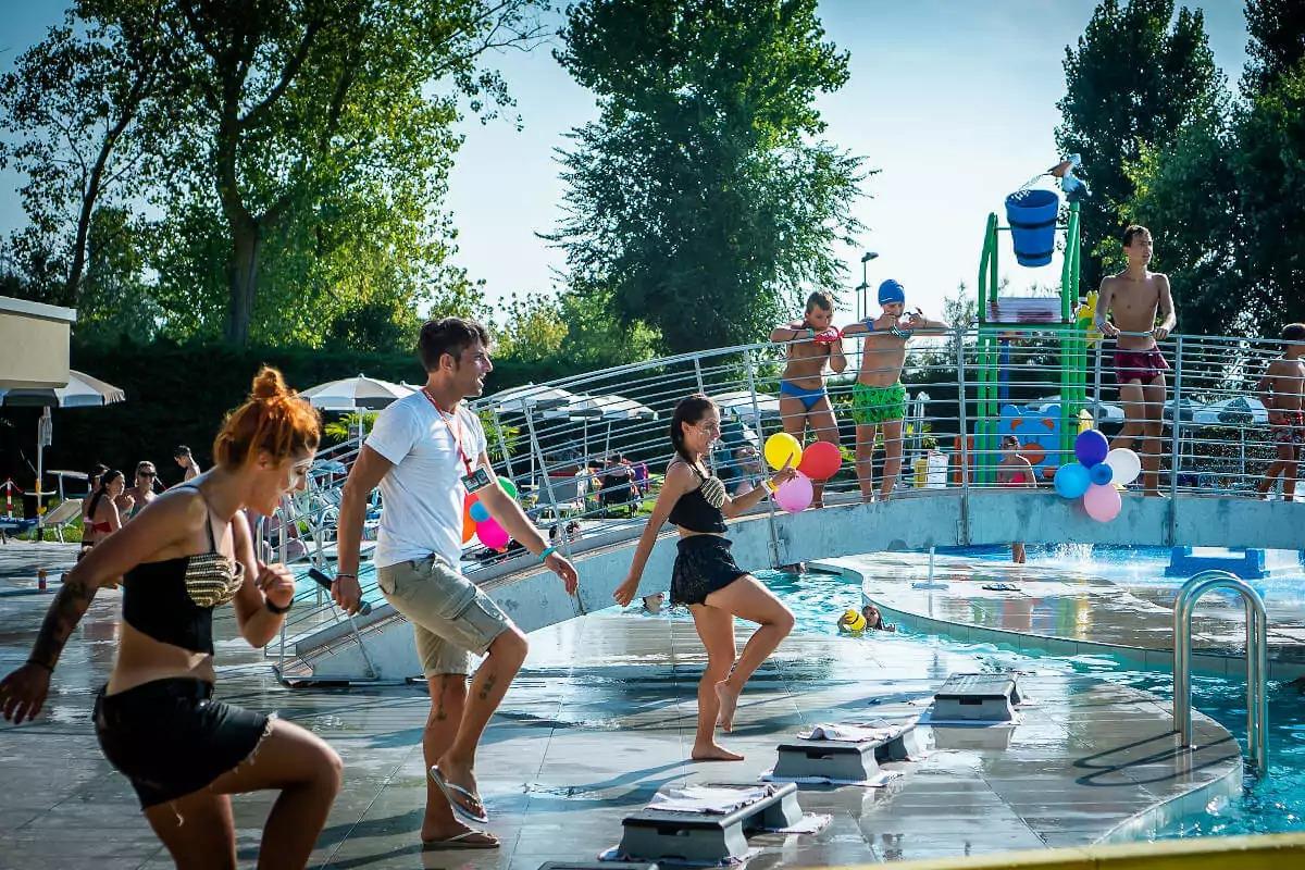 With friends on the Adriatic - holidays at Villaggio San Francesco – image 3