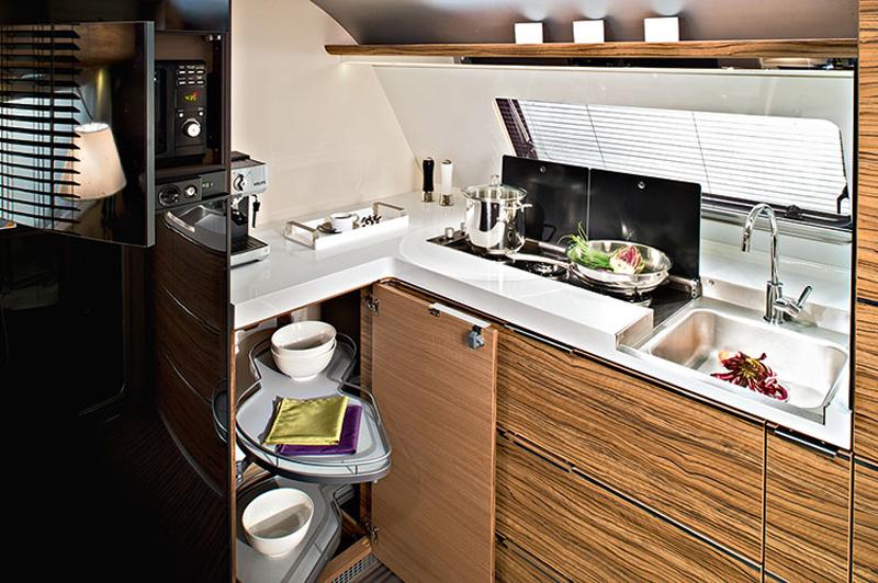 Astella - a trailer in a glamor style – image 4