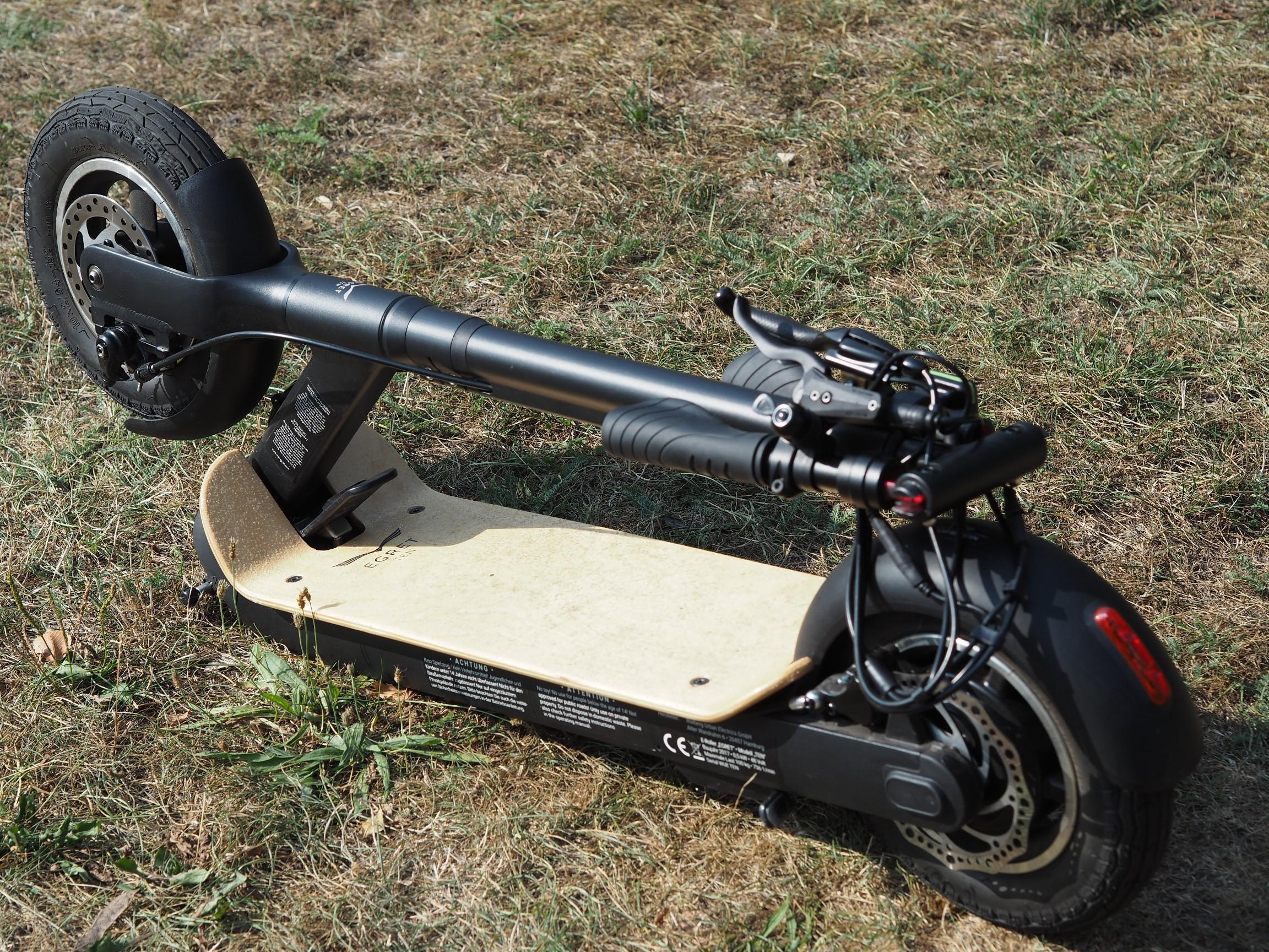 Scooter in a camper van - Egret 10. Test CampRest – image 1