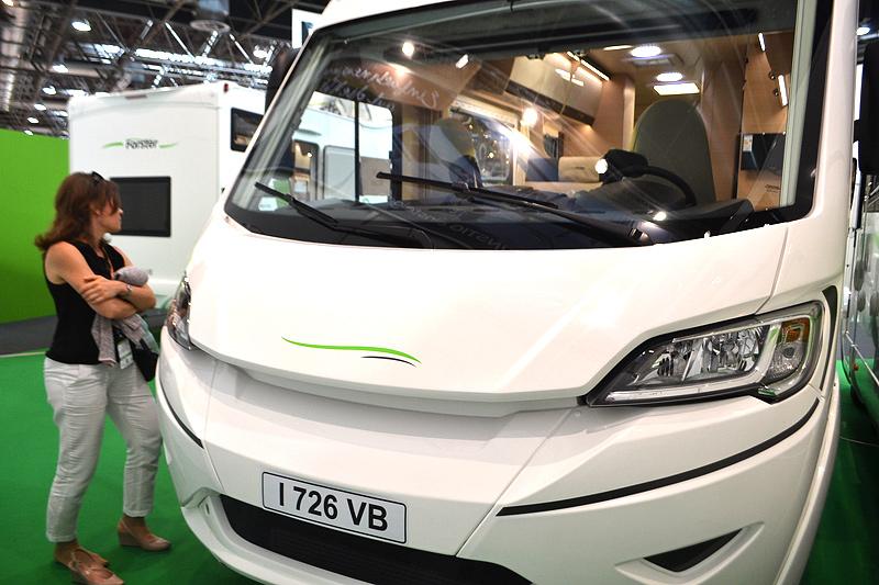 Forster I726 VB – kamper dla sześcioosobowej rodziny – zdjęcie 1