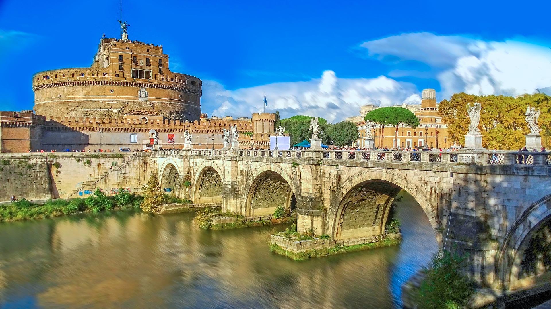 In the bend of the Tiber River – image 4