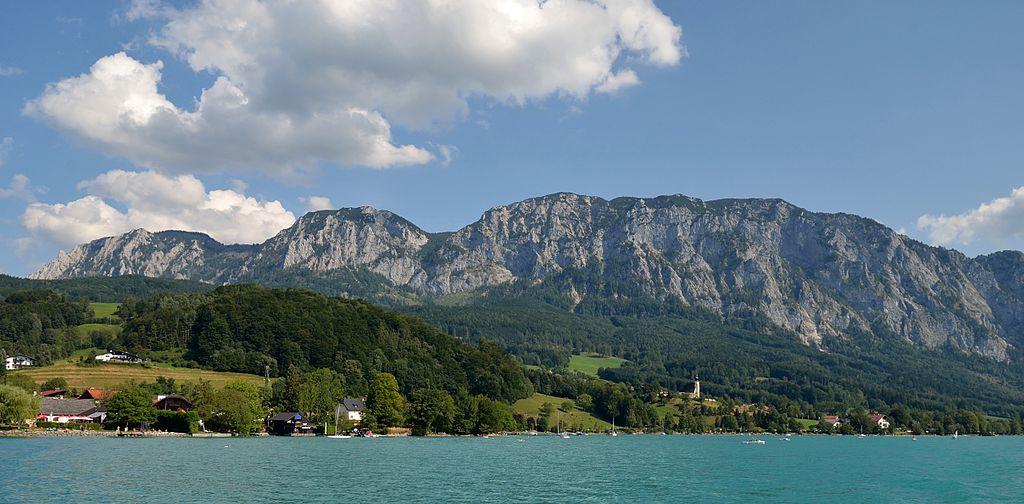 Relax on Lake Attersee – image 1