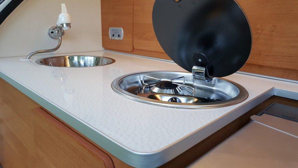 Caretta 1500 - caravanning without load – image 4