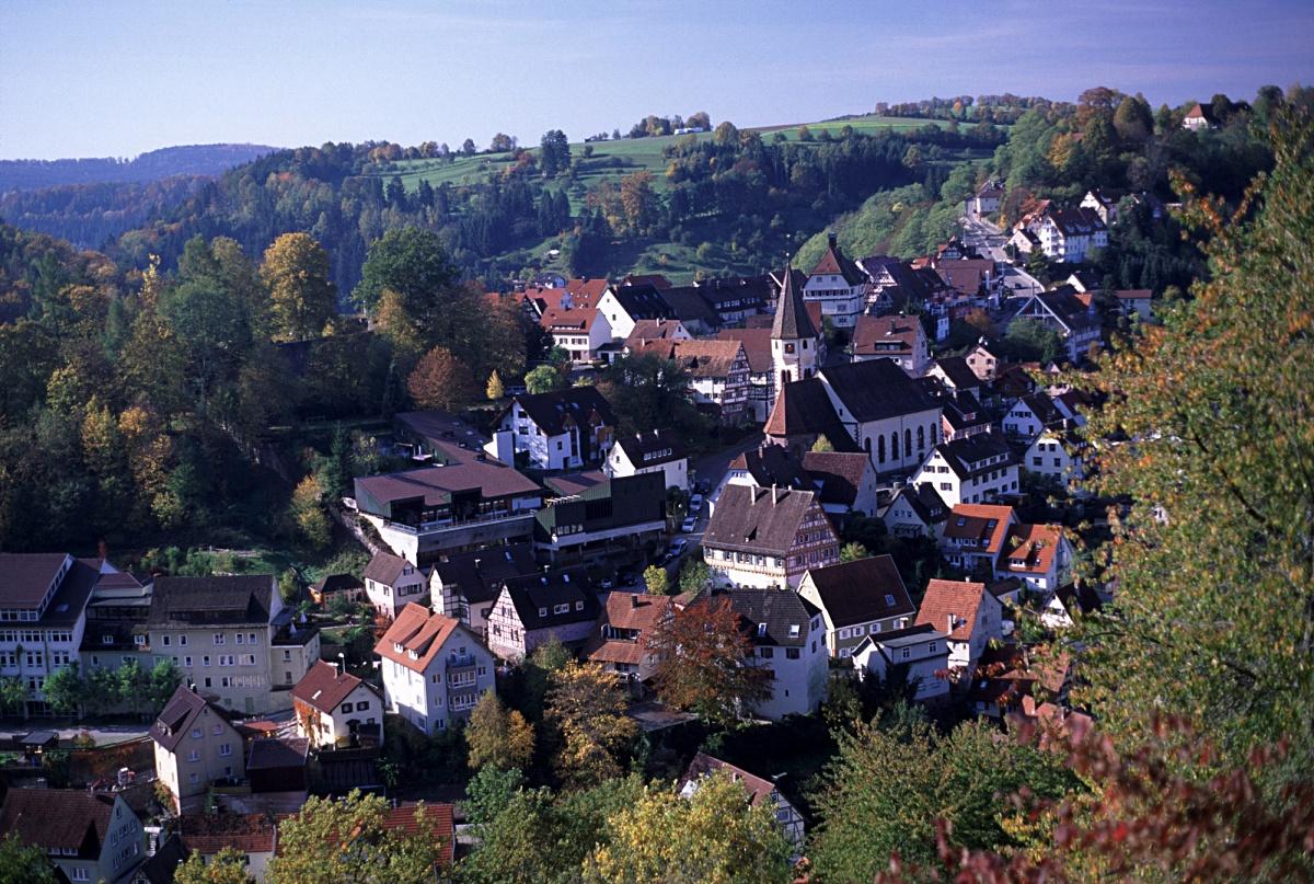 In the land of wine and sausages – image 4