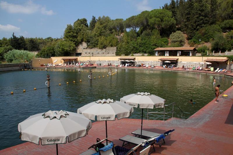 Hot springs in Italy – image 1