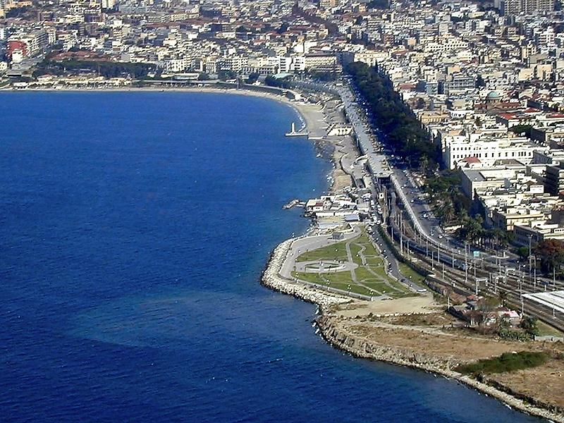 From heel to toe - Reggio di Calabria – image 1