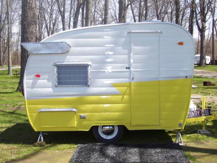 Vintage camping – image 1