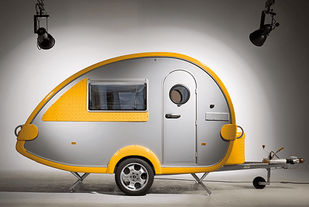 T @ B - cult trailer from new – image 4