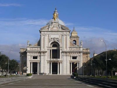 Italy in winter (idea for going on holidays or winter break) – image 14